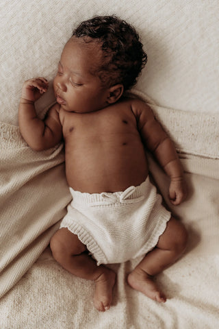 Organic Cotton Scallop Knit Baby Bloomers - Oat